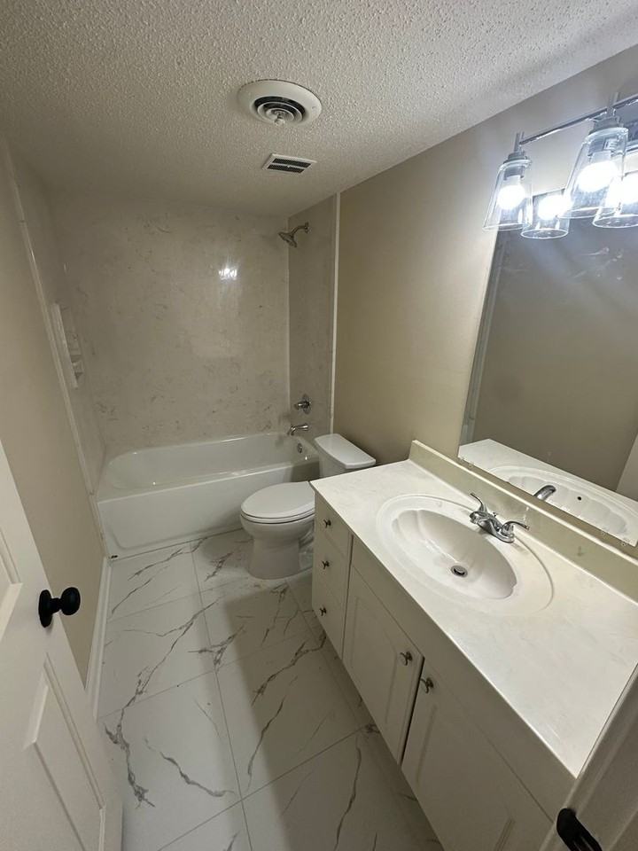 1969 Vienna Way - Photo 7 of 10