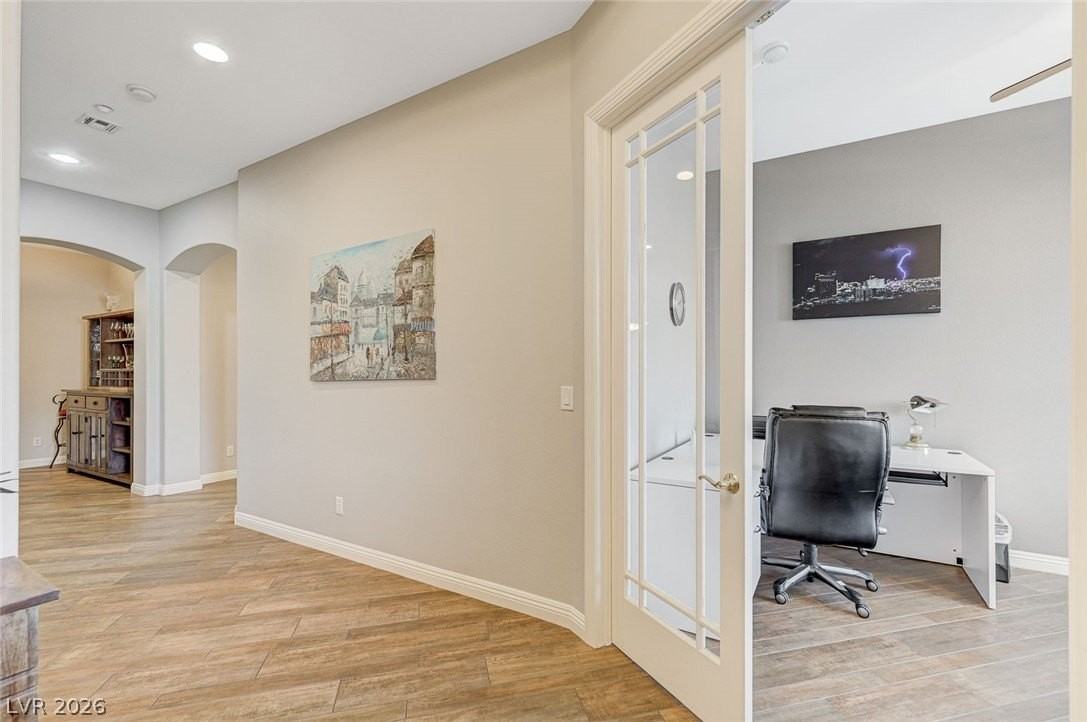 2415 Winter Cliffs St - Photo 4 of 50