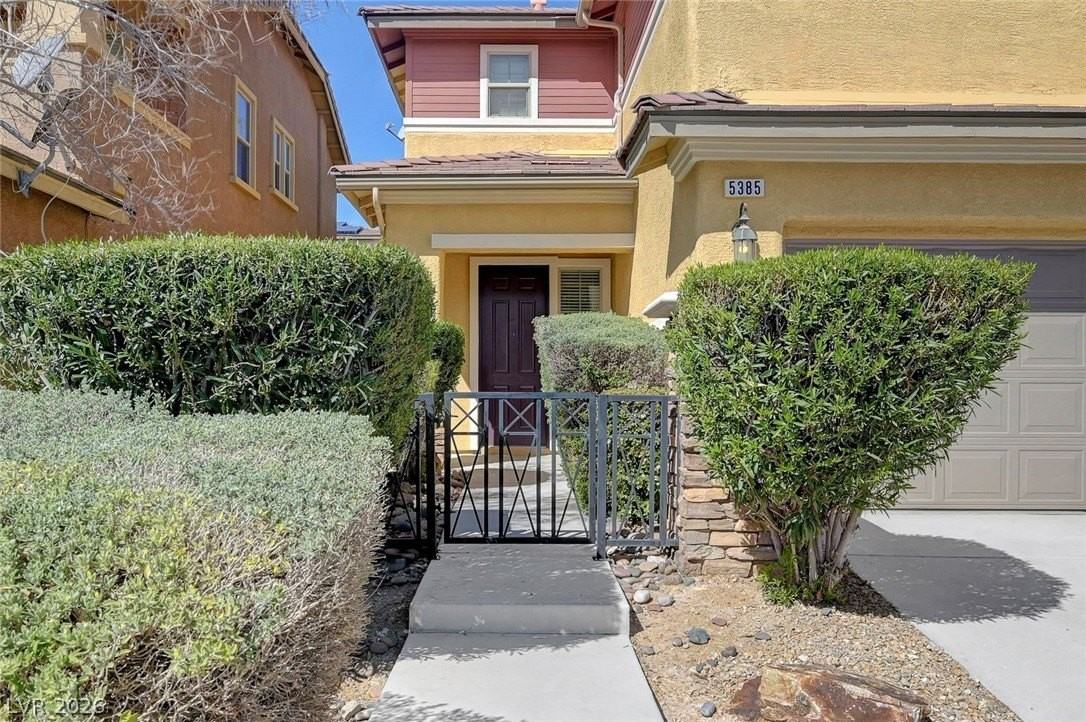 5385 Bristol Bend Ct - Photo 4 of 50