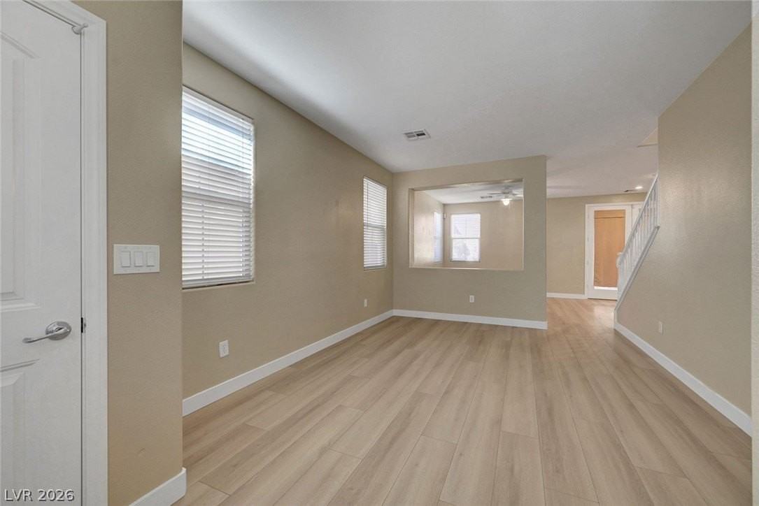 5385 Bristol Bend Ct - Photo 6 of 50