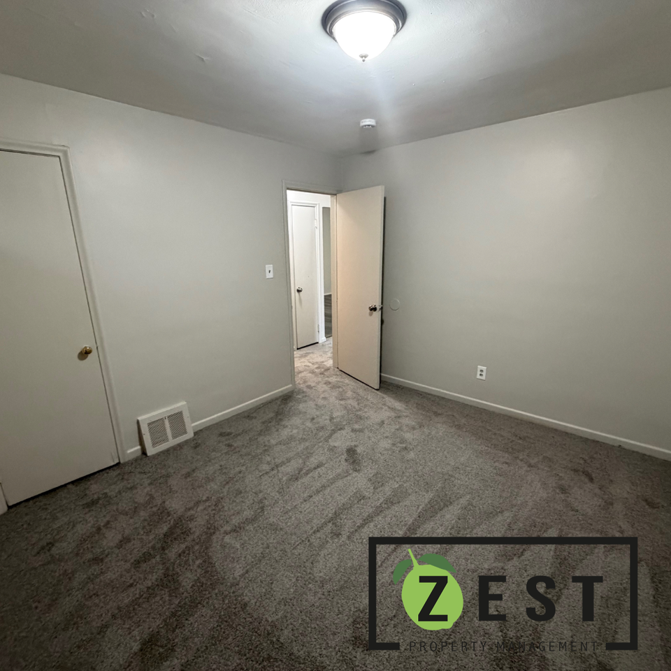 8044 Penrod St - Photo 3 of 9