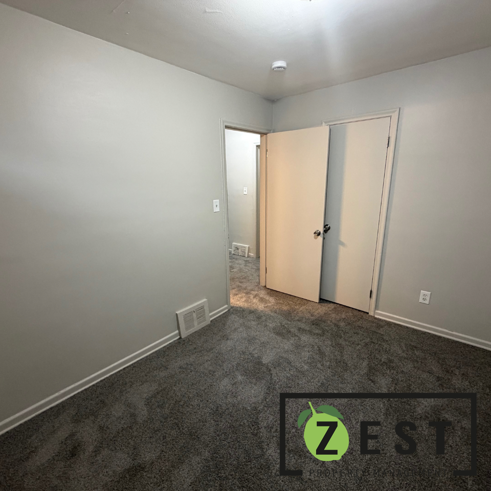 8044 Penrod St - Photo 4 of 9