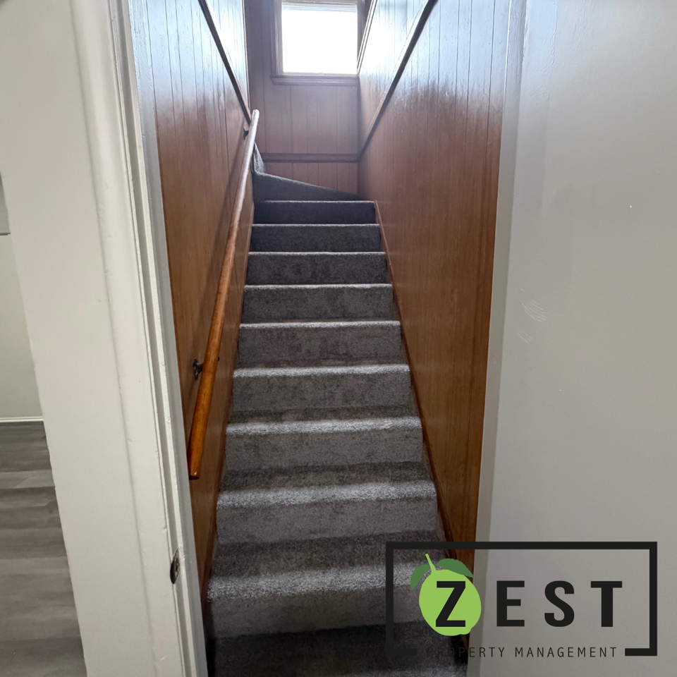 8044 Penrod St - Photo 5 of 9