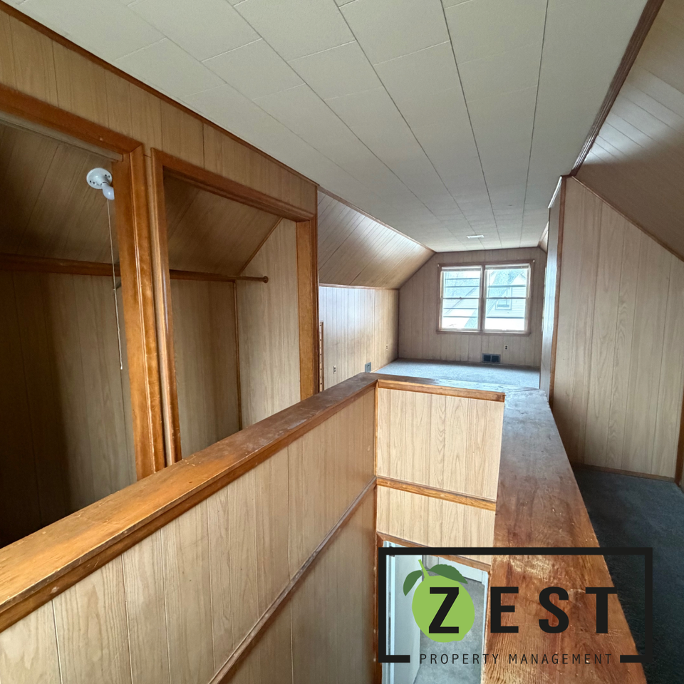 8044 Penrod St - Photo 6 of 9