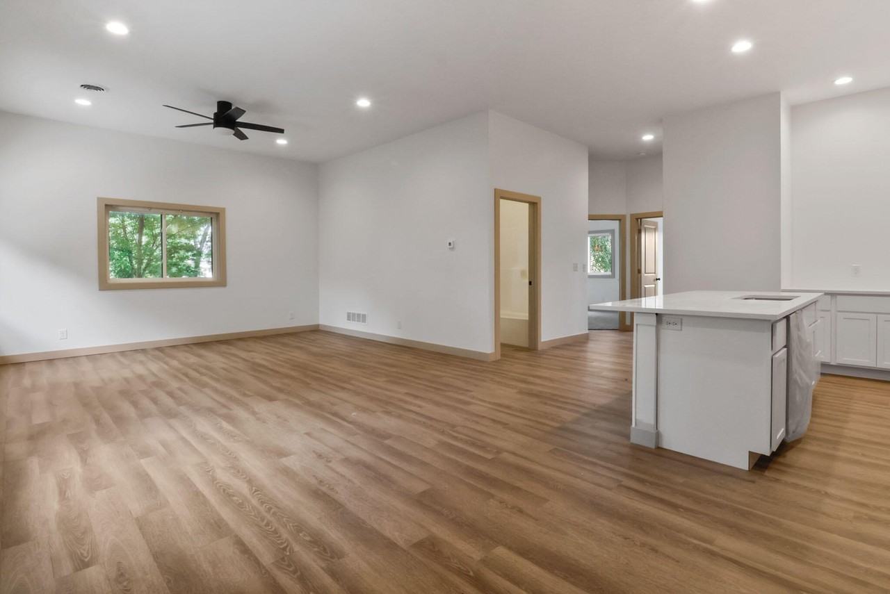 410 Pine Lake Ave Unit F - Photo 6 of 17