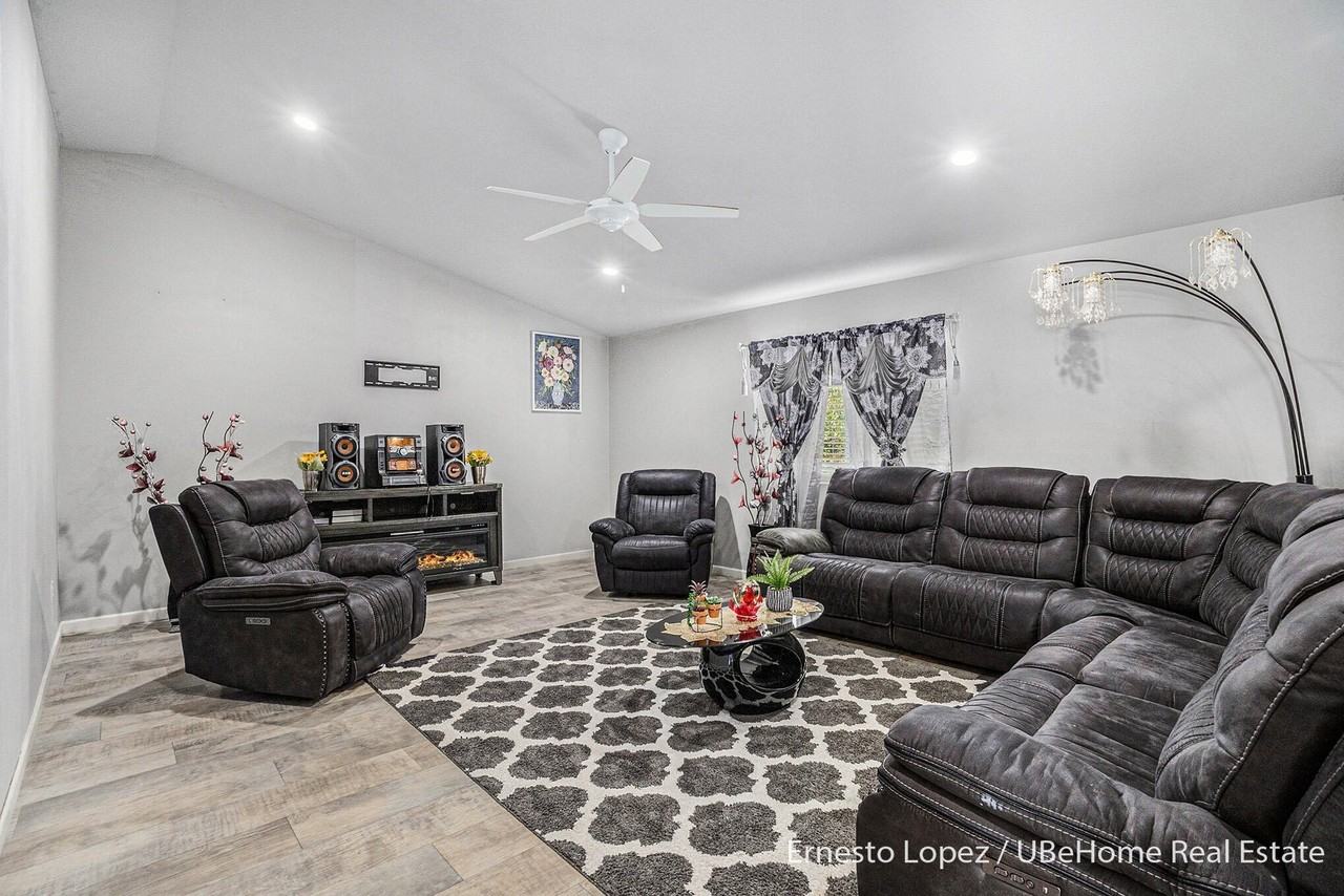 4061 Tributary Dr - Photo 6 of 27