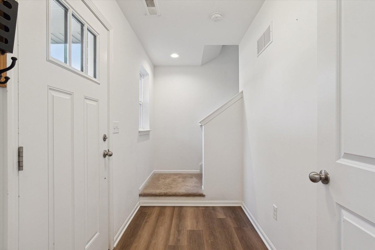 525 Jenny Way - Photo 6 of 38