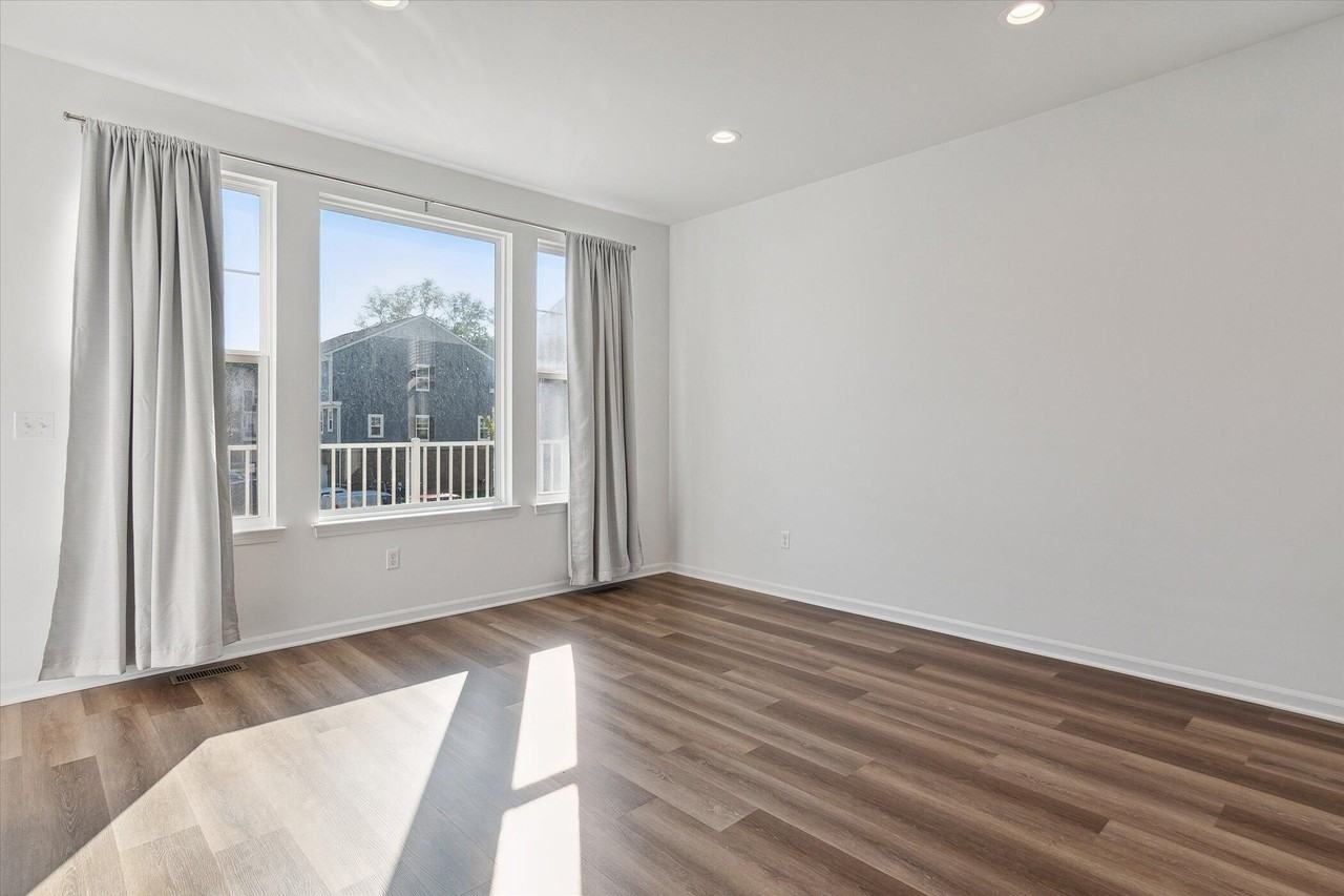 525 Jenny Way - Photo 7 of 38