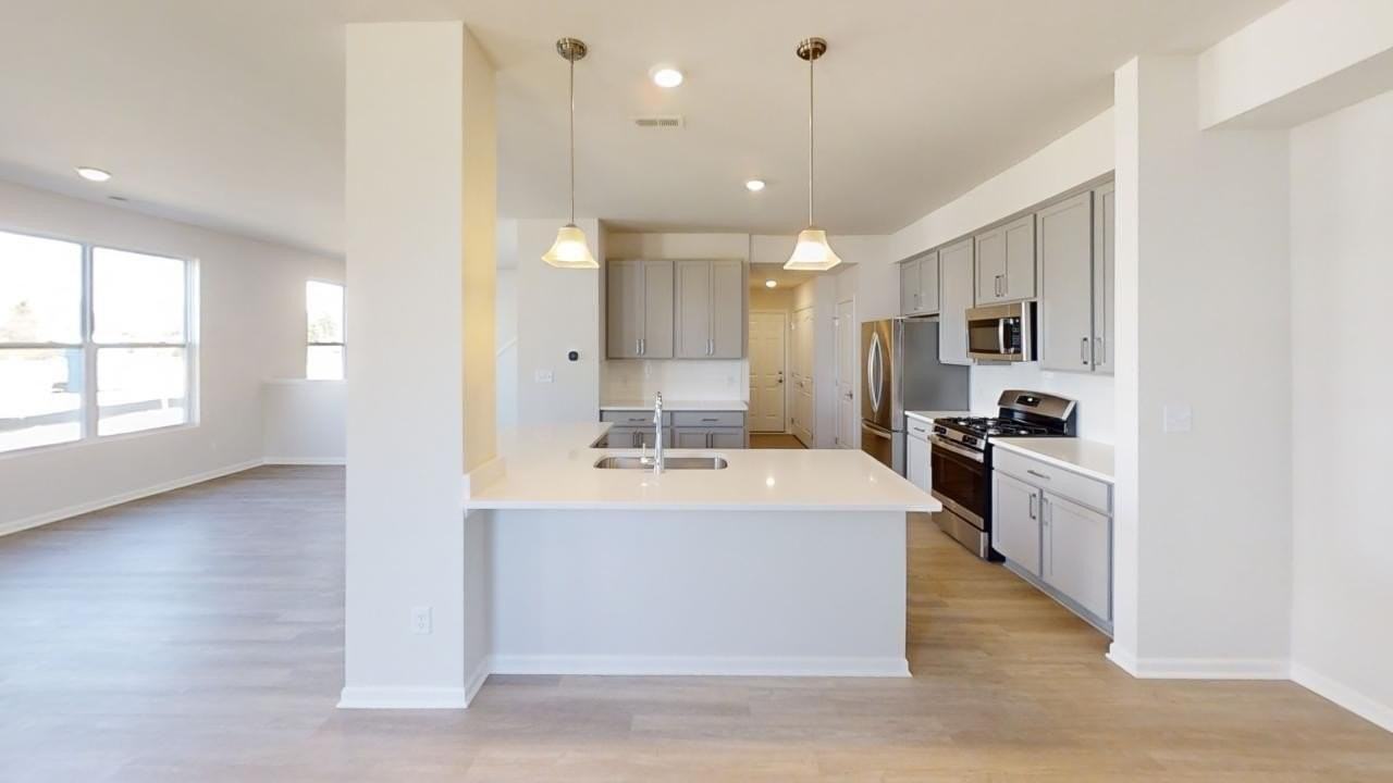 2201 Mill Ln - Photo 3 of 23