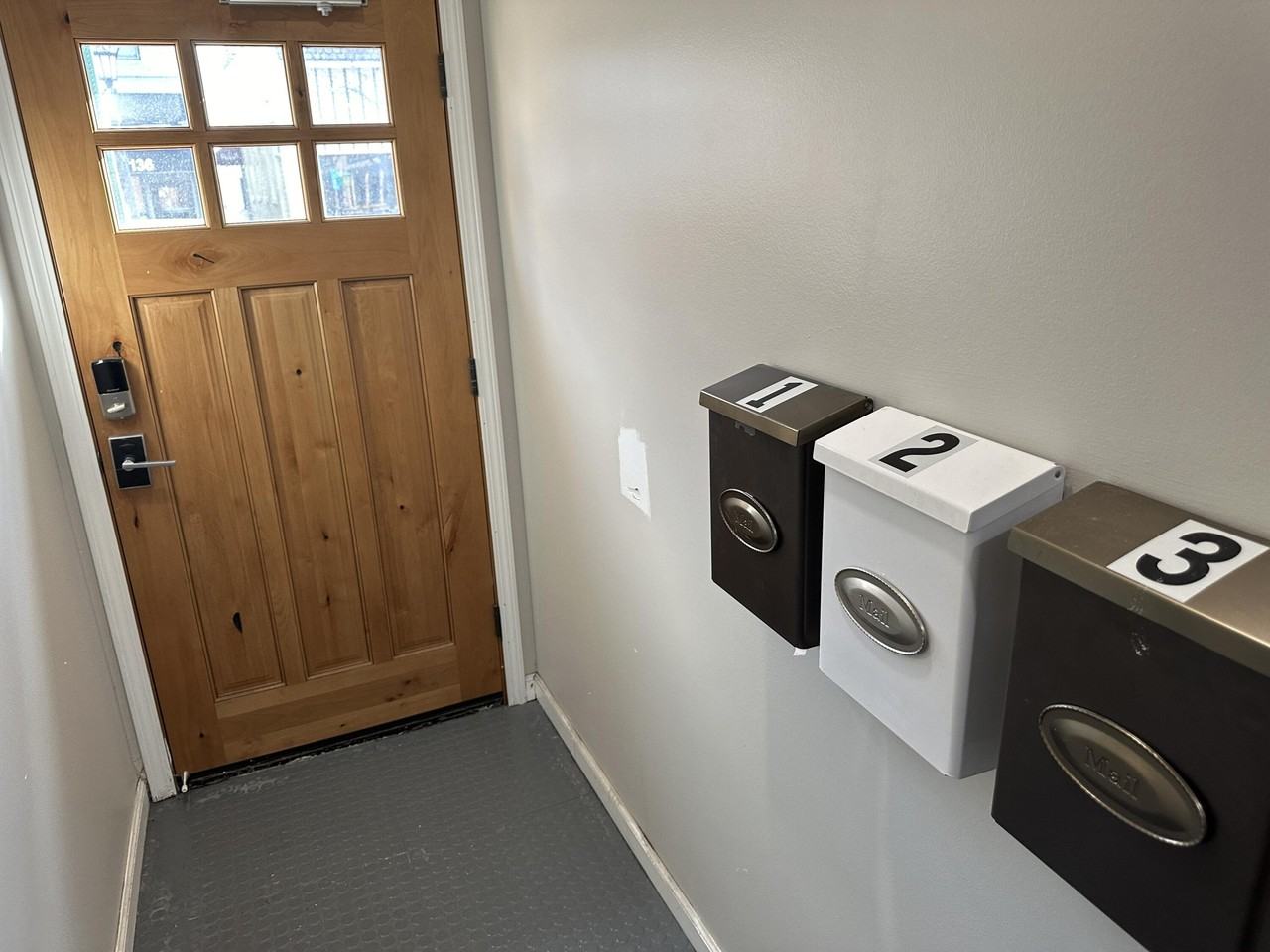 137 N Center St Apt 1 - Photo 3 of 39