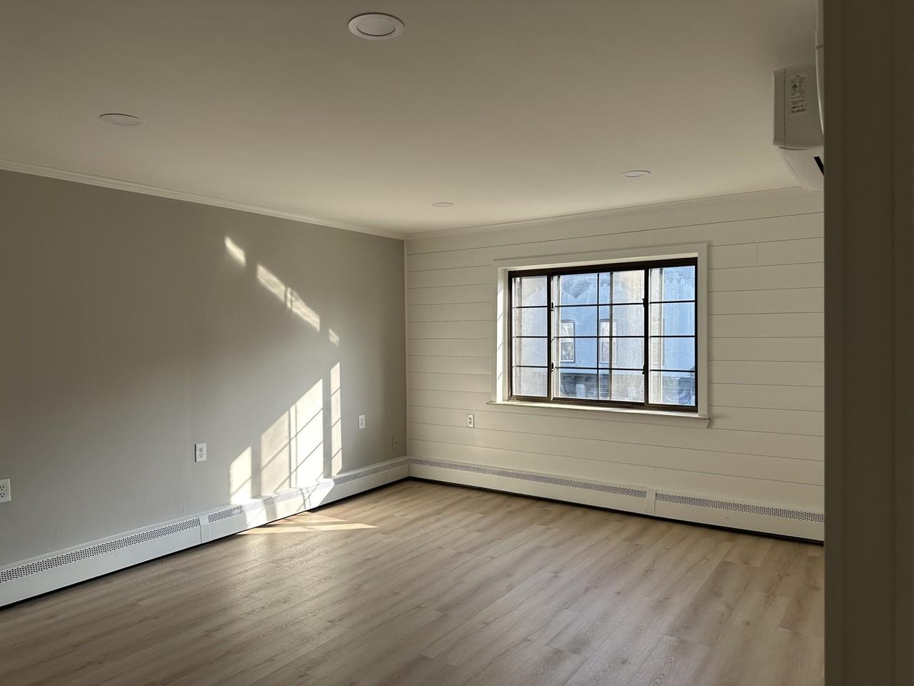 137 N Center St Apt 1 - Photo 5 of 39