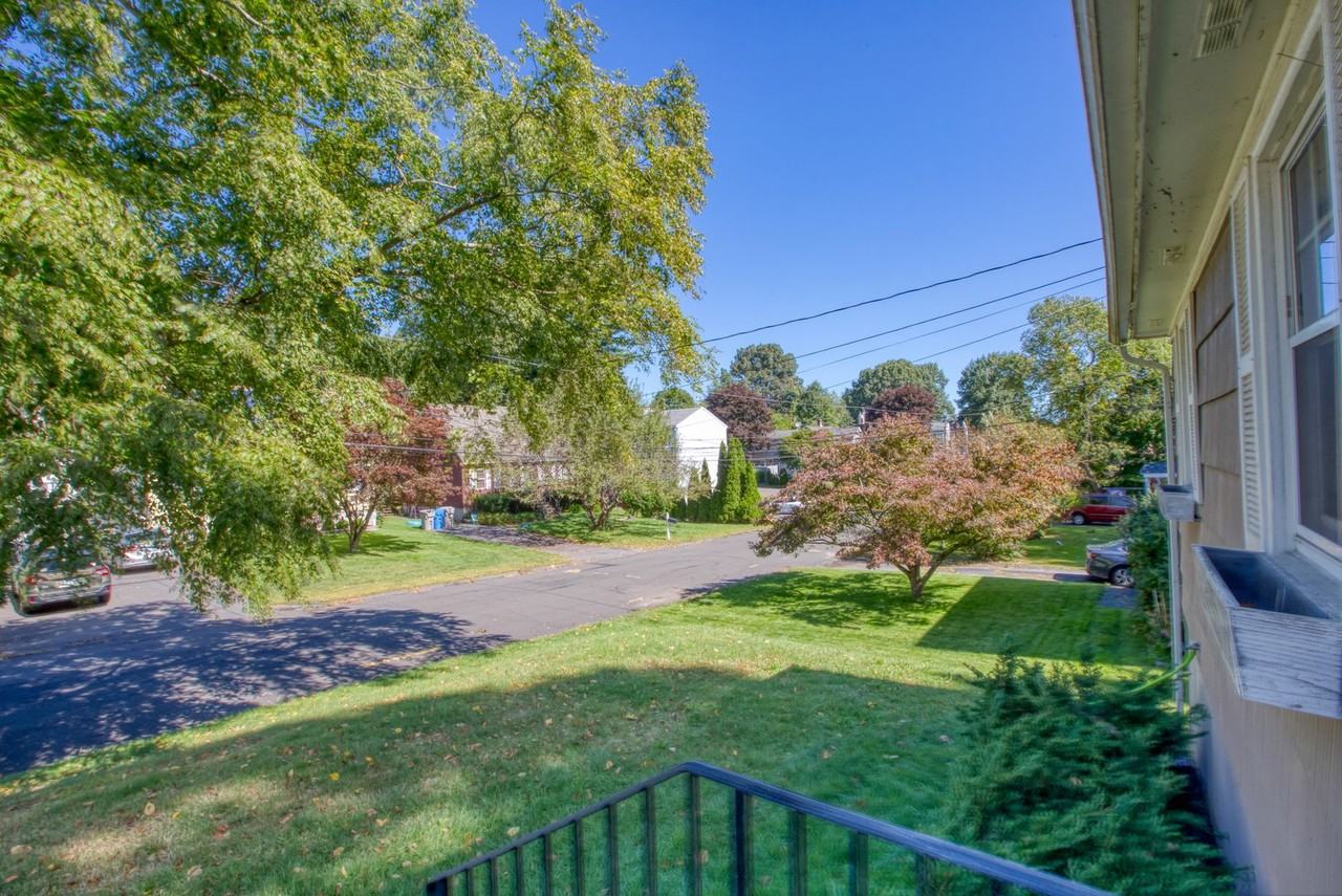 171 Newell Ave - Photo 7 of 33