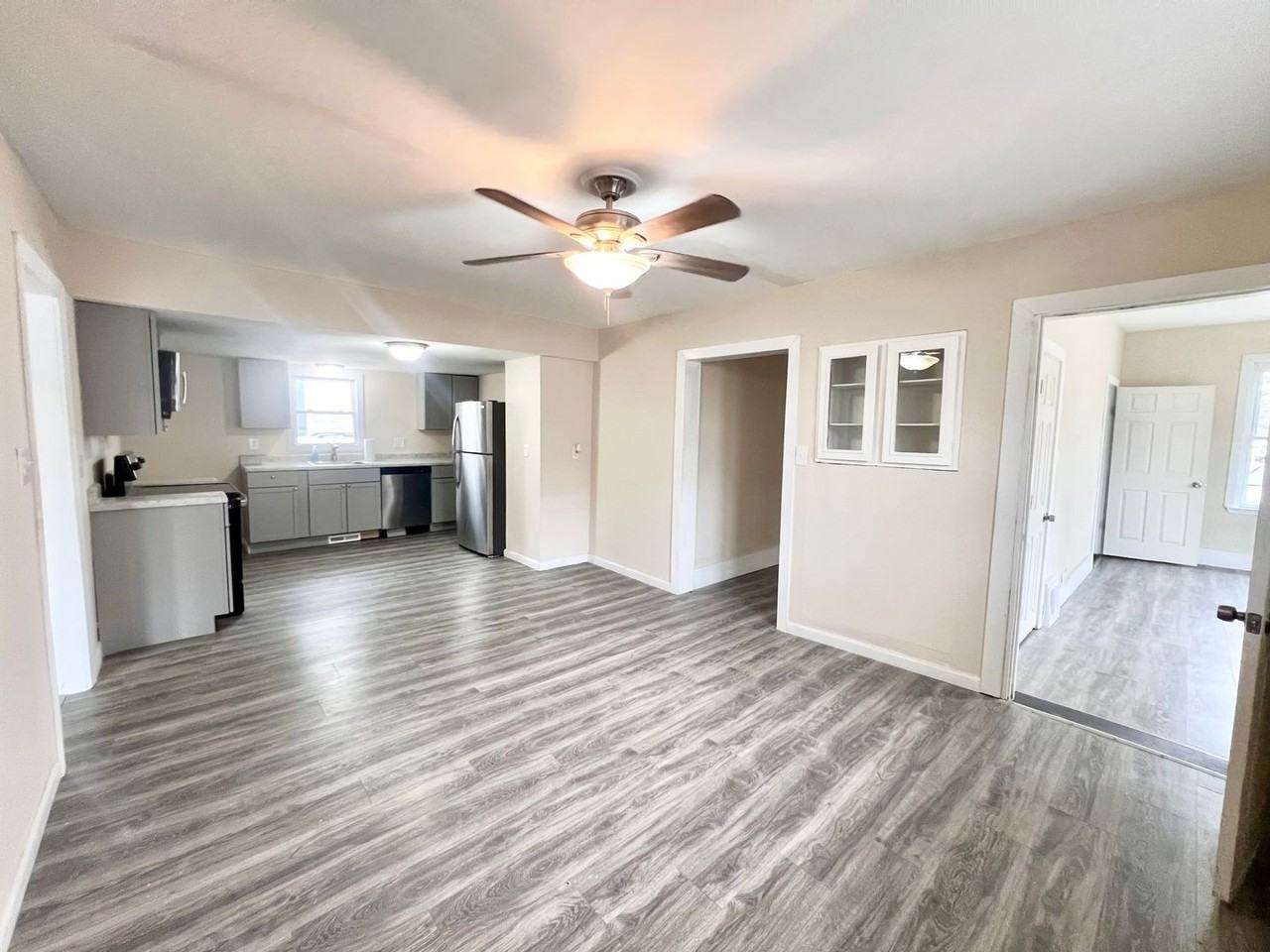 622 10th Ave S - Photo 4 of 12