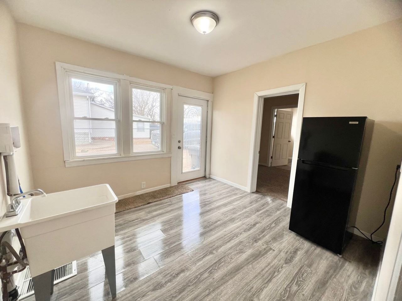 622 10th Ave S - Photo 5 of 12