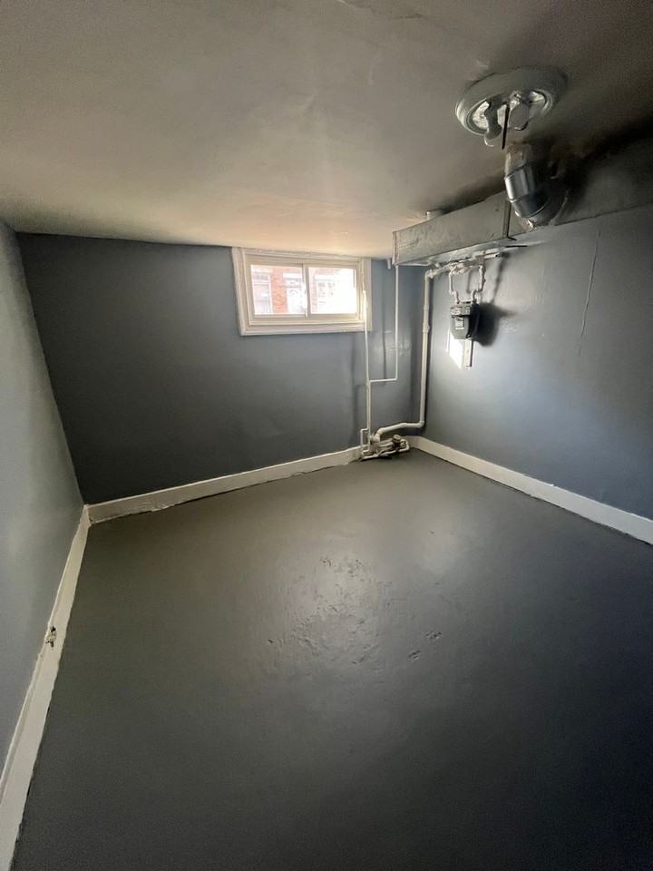 2618 Grogan Ave - Photo 5 of 17