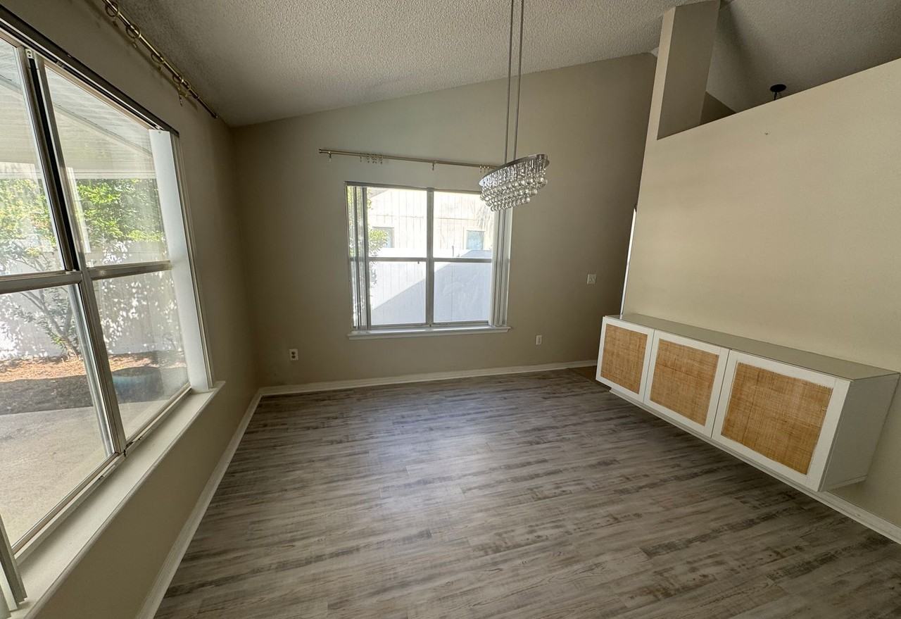 2131 Inverness Rd - Photo 6 of 28