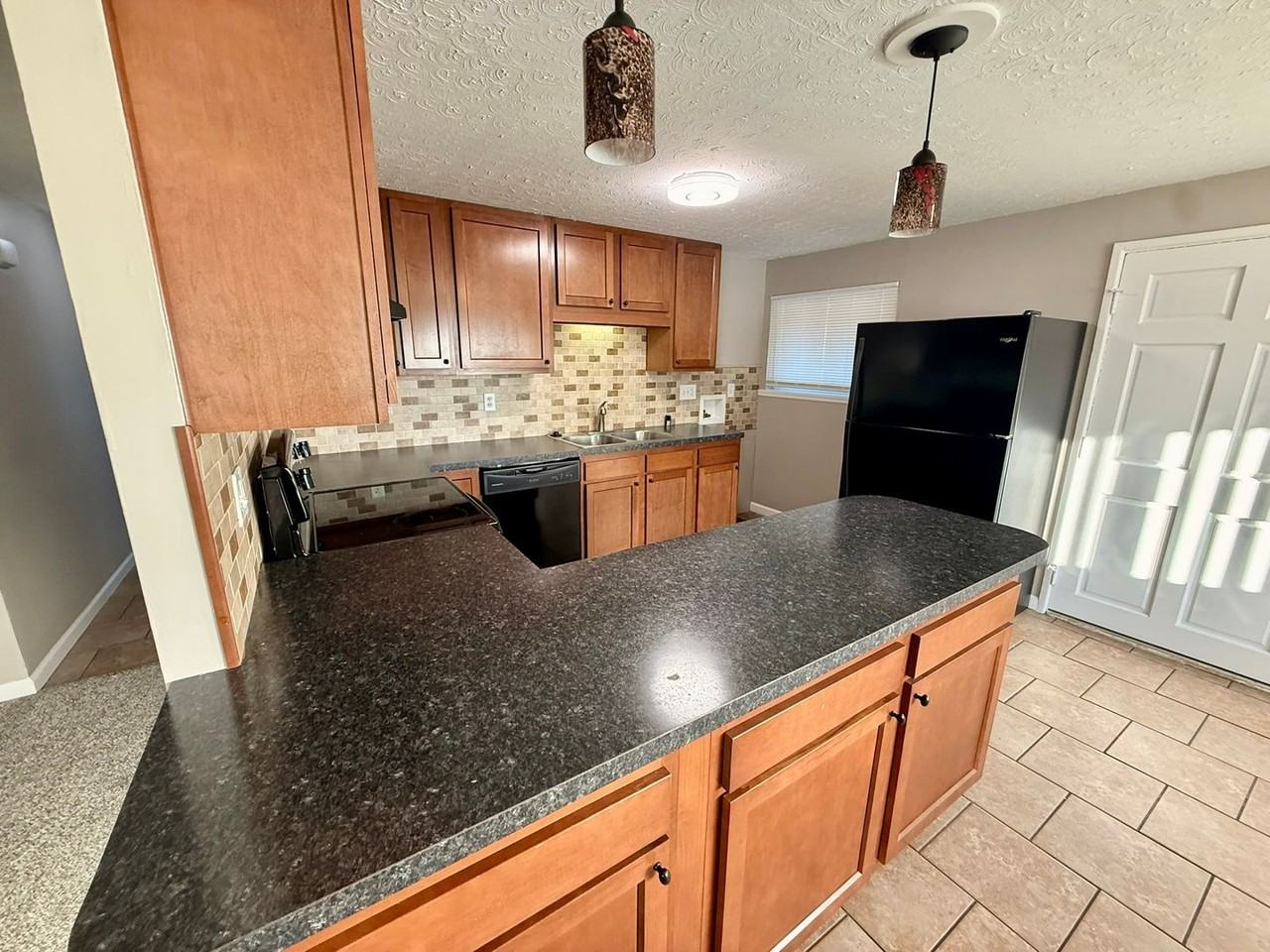 5137 Mays Ave - Photo 3 of 22