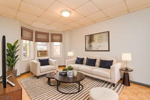 featured image of 510 Washington Ave Apt 2 #2