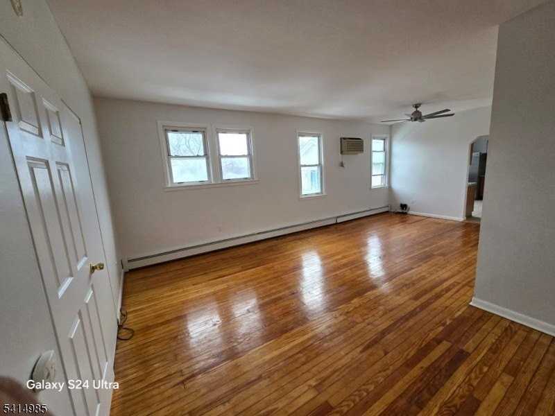 133 William St #2 - Photo 3 of 15