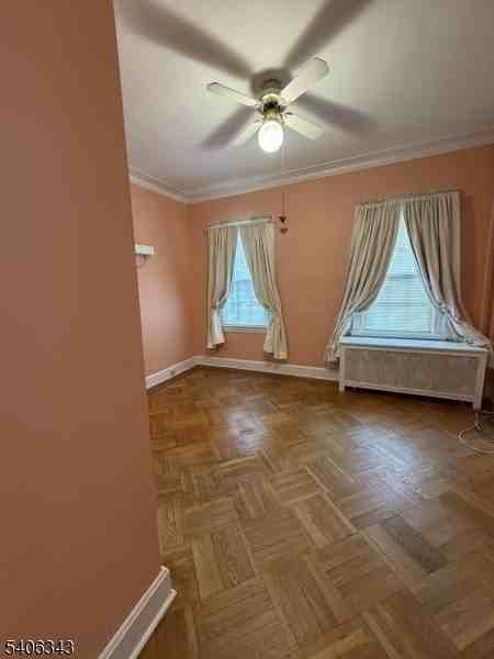 239 Washington Pl - Photo 6 of 6