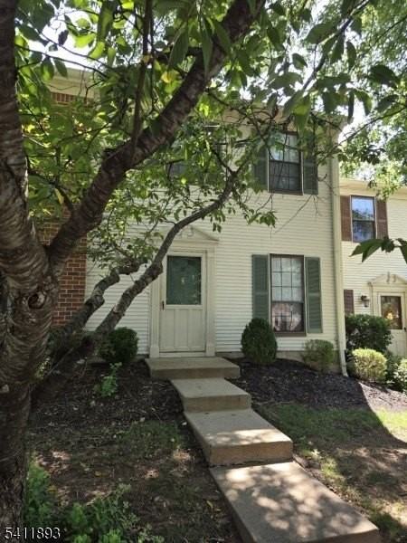 27 Woodward Ln - Photo 2 of 14