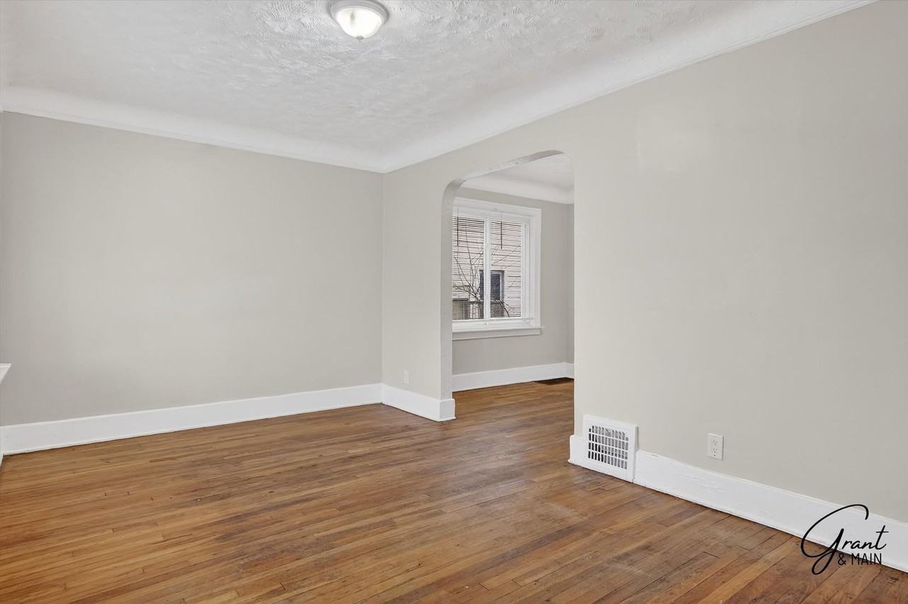 20117 Santa Rosa Dr - Photo 3 of 29