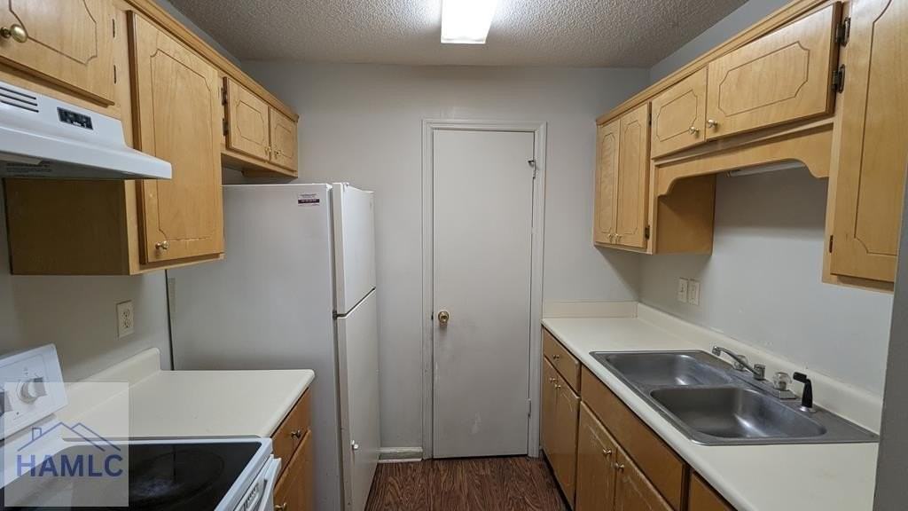 132 Rolland St Apt 5 - Photo 3 of 7