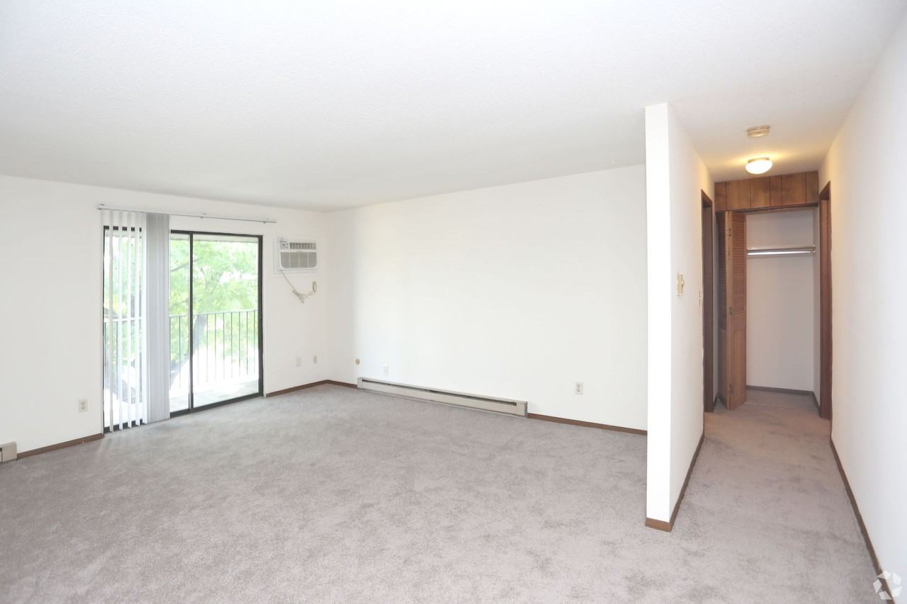 Willow Knolls Apartments - Photo 4 of 6