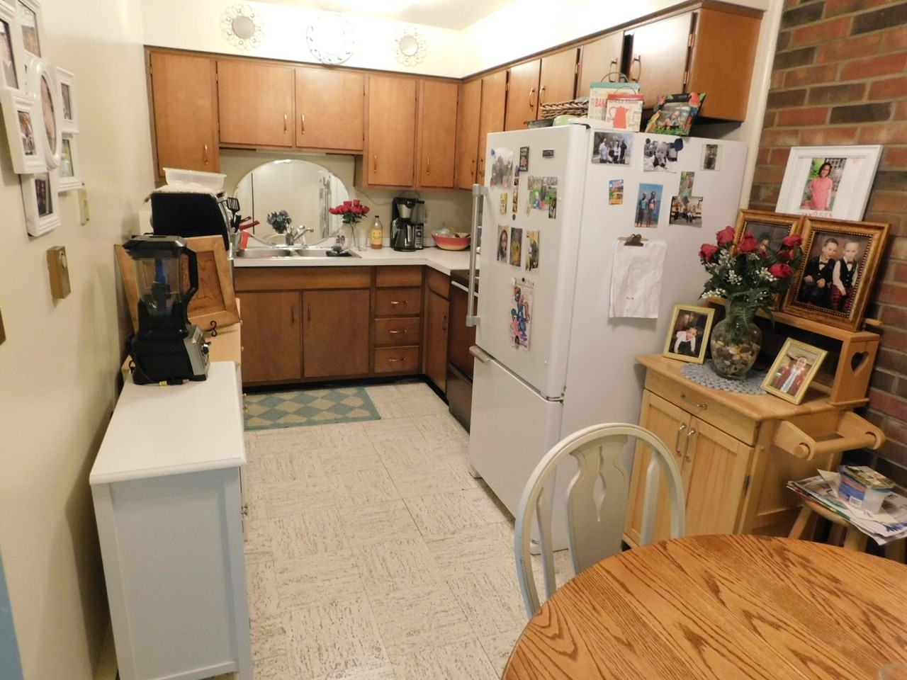 1543 W Grandview Blvd - Photo 2 of 10