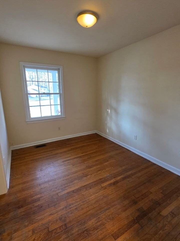 111 Cindy Cir - Photo 7 of 13