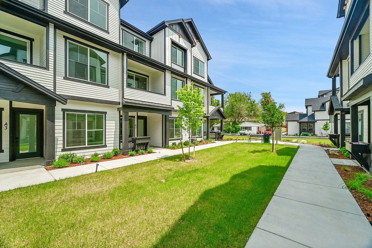 8530 W. 52nd Ave - Photo 2 of 36