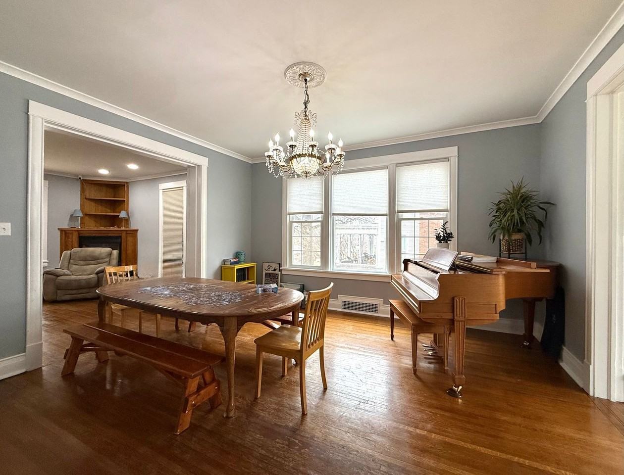 208 5th Ave - Photo 6 of 24