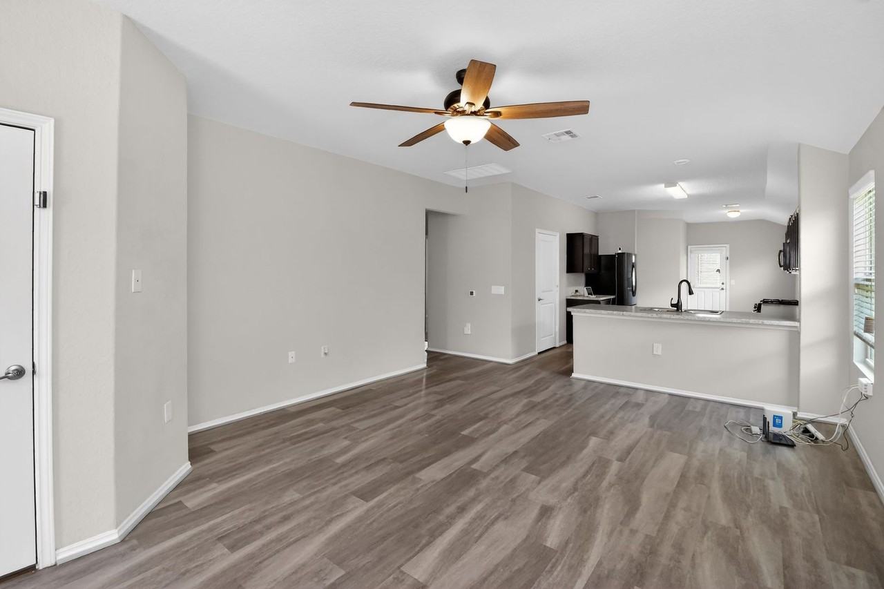 7234 Cozy Run - Photo 3 of 16