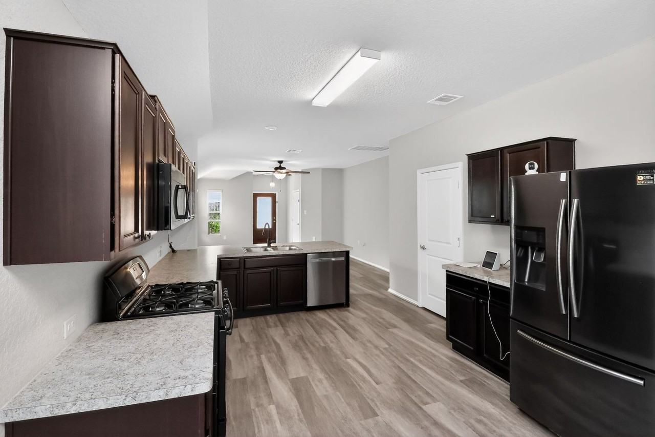 7234 Cozy Run - Photo 6 of 16