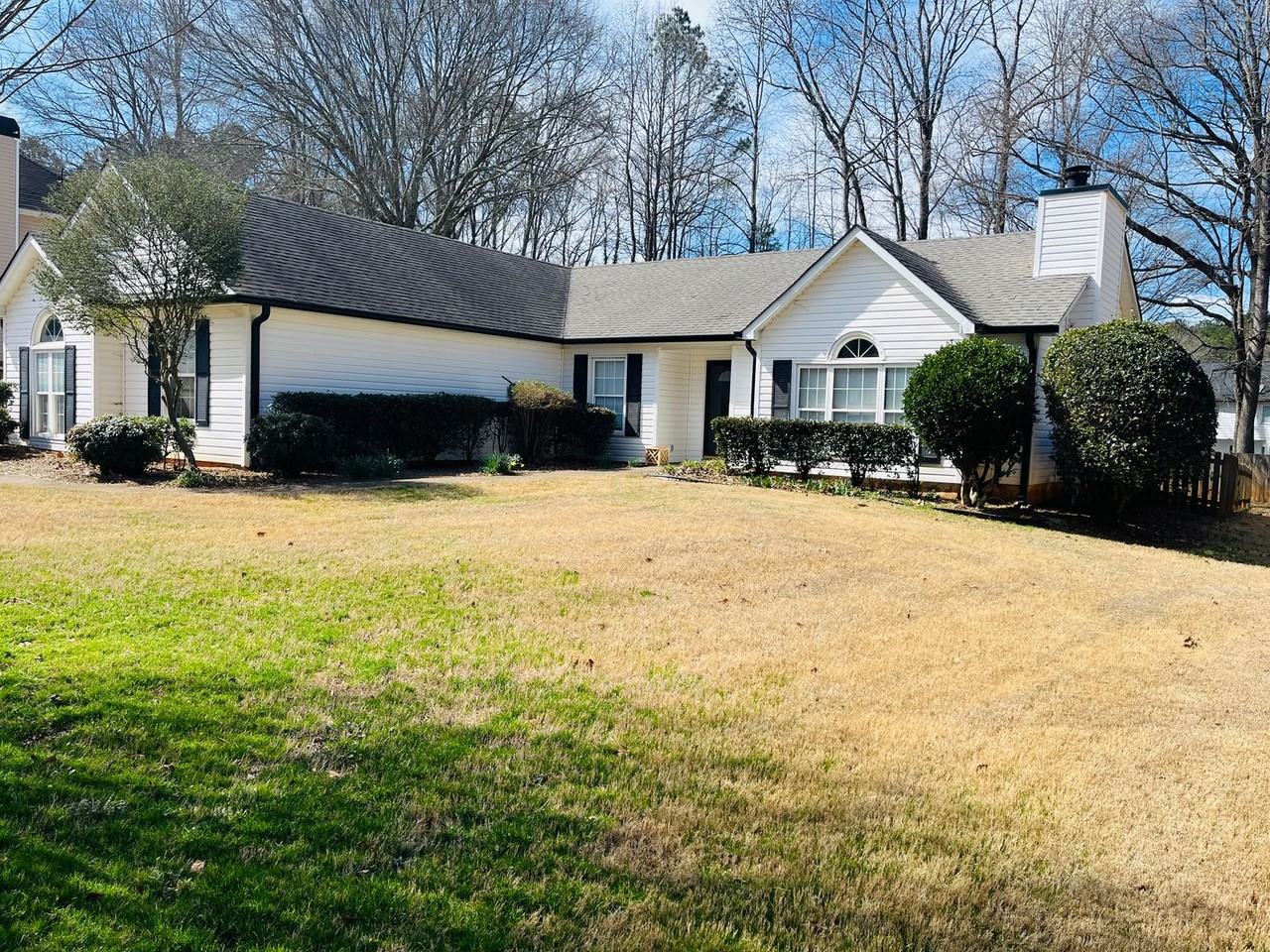 155 Woodstream Dr - Photo 2 of 40