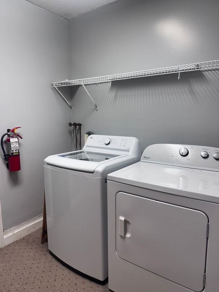 218 Delaware Ave - Photo 4 of 14