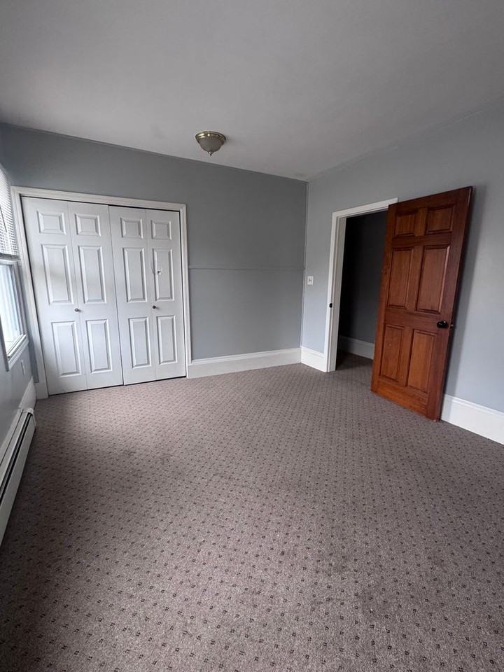 218 Delaware Ave - Photo 7 of 14