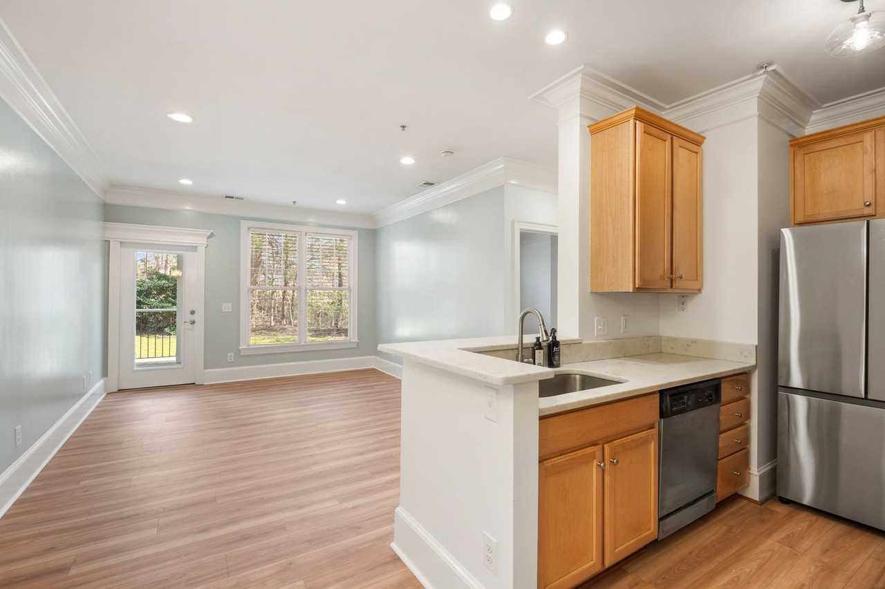 901 Canenaugh Dr #108 - Photo 5 of 23