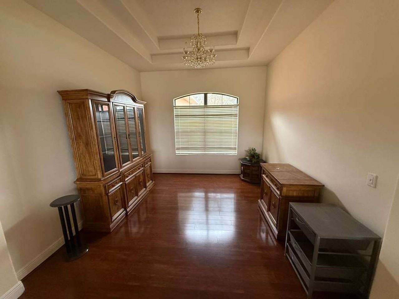 898 San Raphael St - Photo 5 of 8