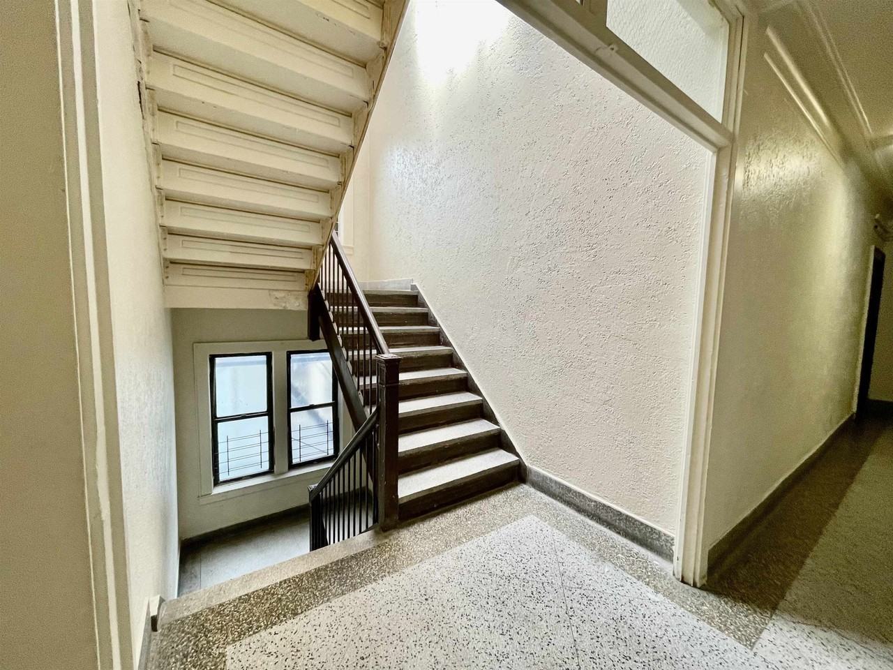 1 Noll Pl #13 - Photo 7 of 10