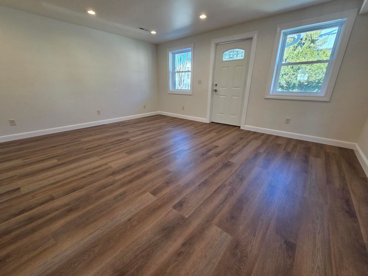 43 W Main St - Photo 2 of 20