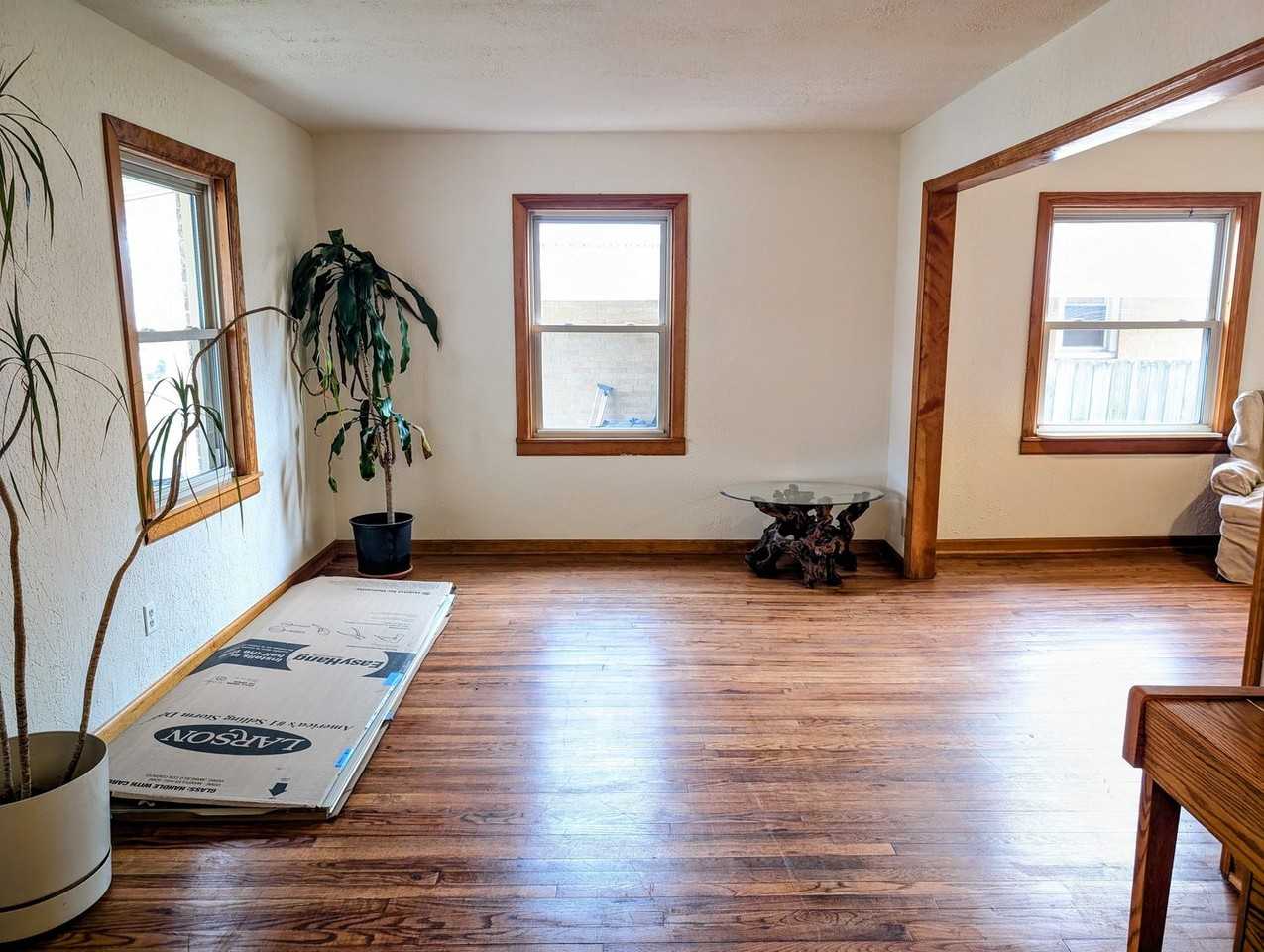 2814 Kenview Ave - Photo 7 of 30