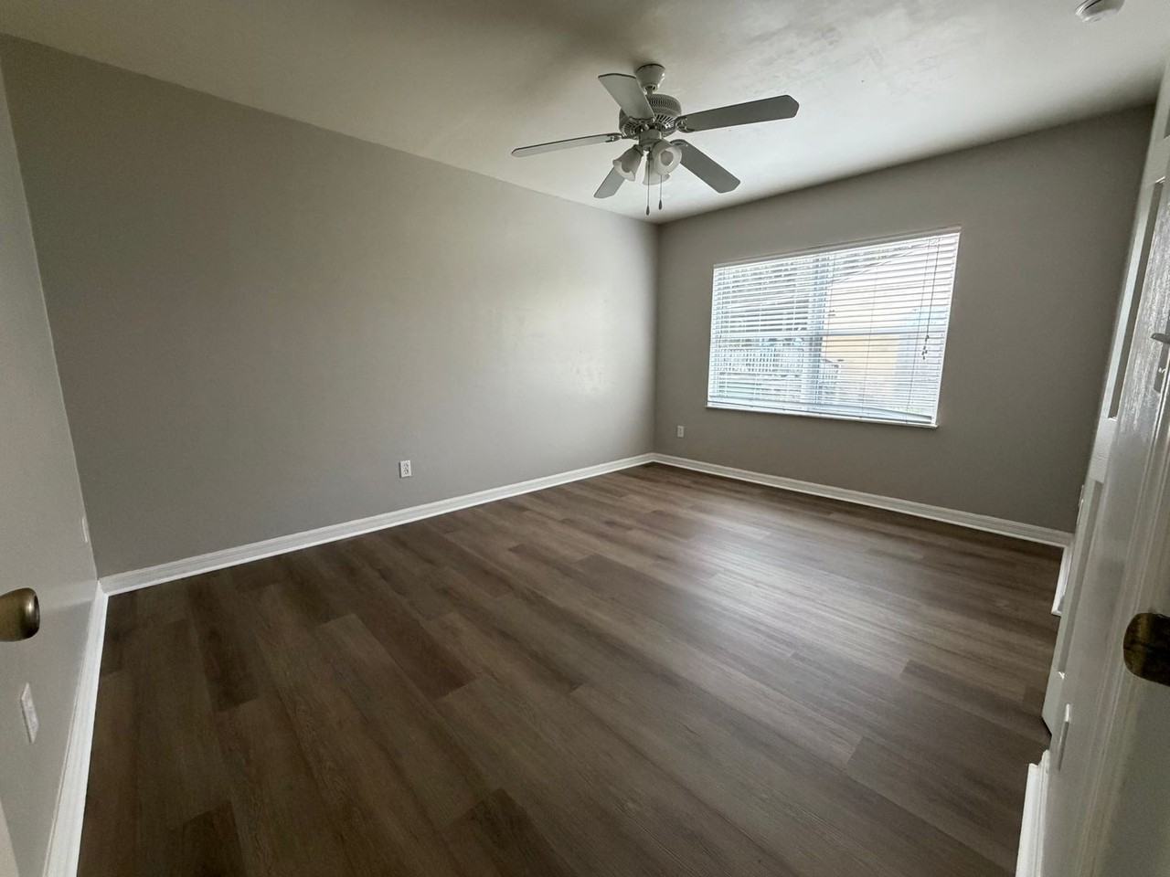 3015 Nw 79th Ct - Photo 6 of 9