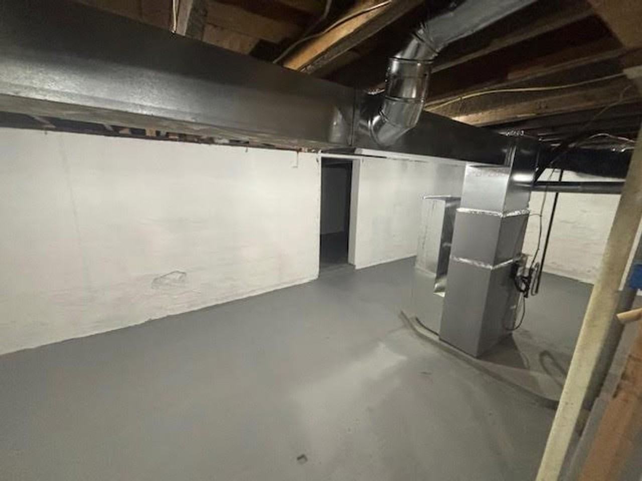 244 10th St - Photo 7 of 8