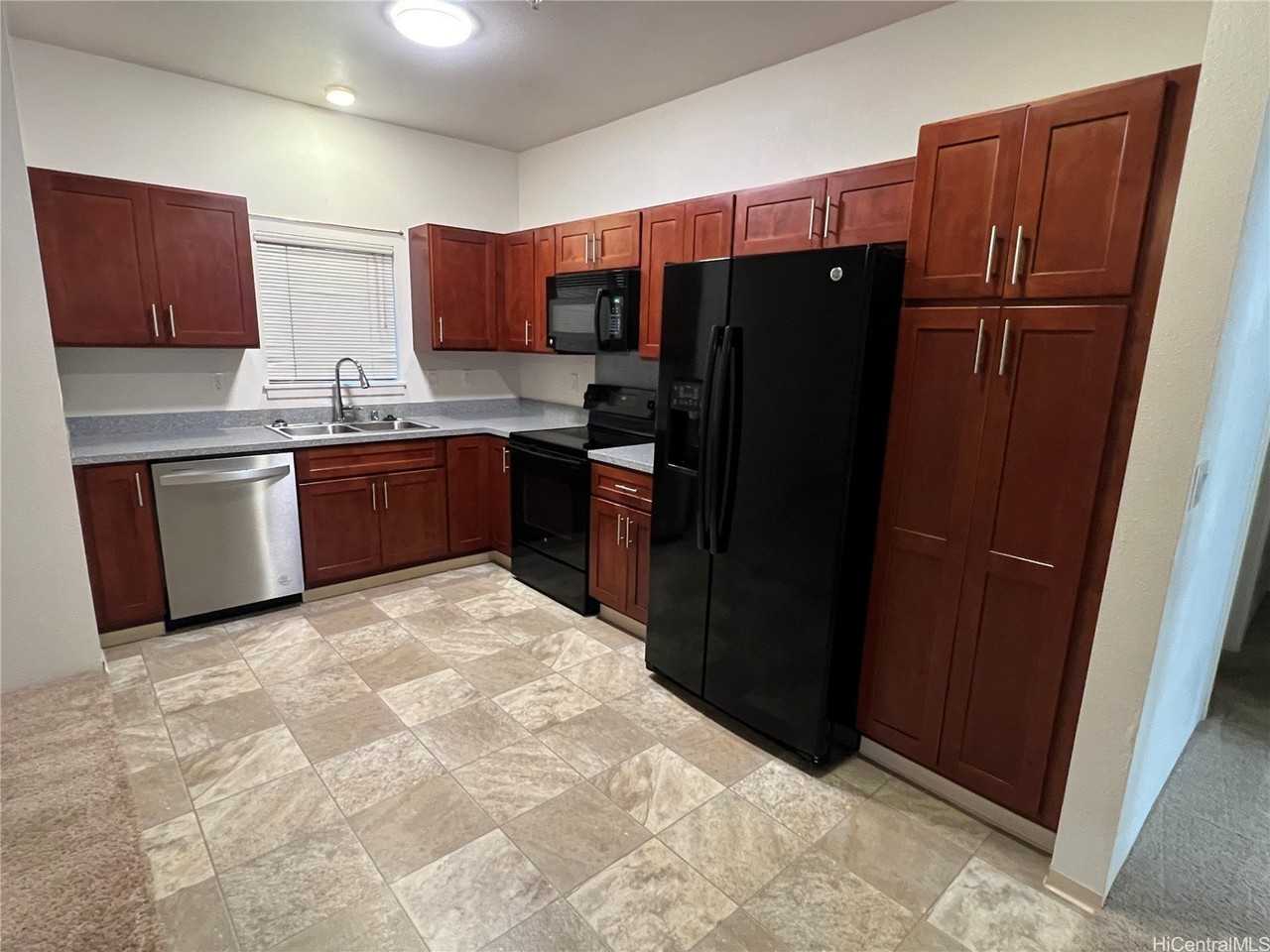 458 Manawai St Apt 501 - Photo 2 of 24