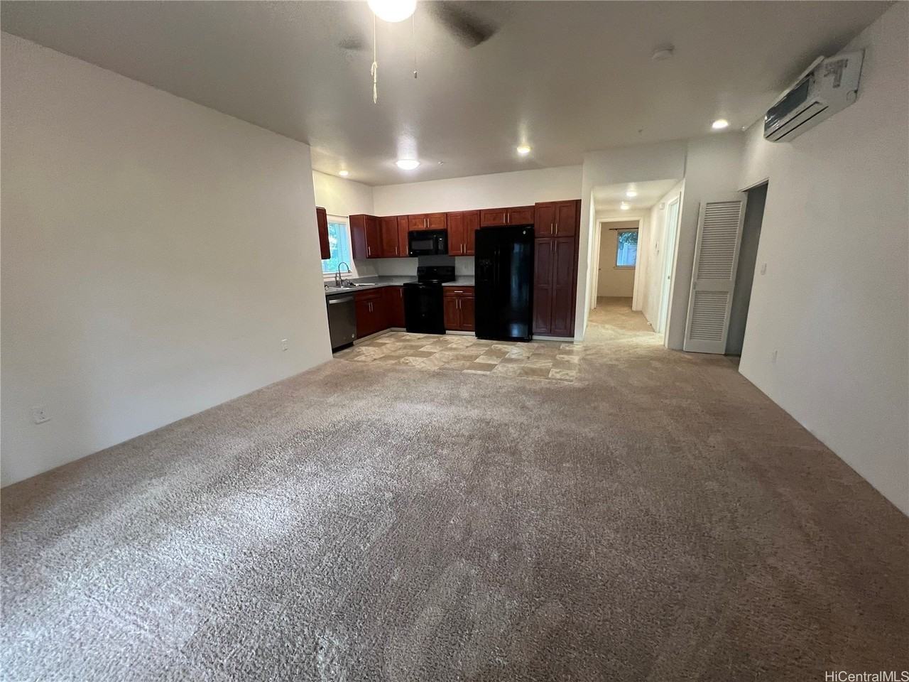 458 Manawai St Apt 501 - Photo 4 of 24