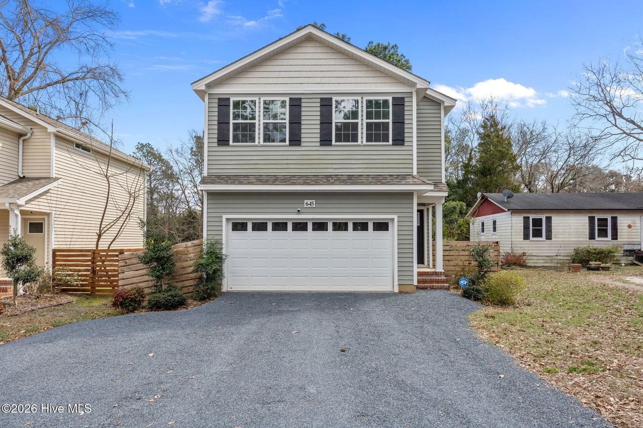 645 S Gaines St - Photo 3 of 48