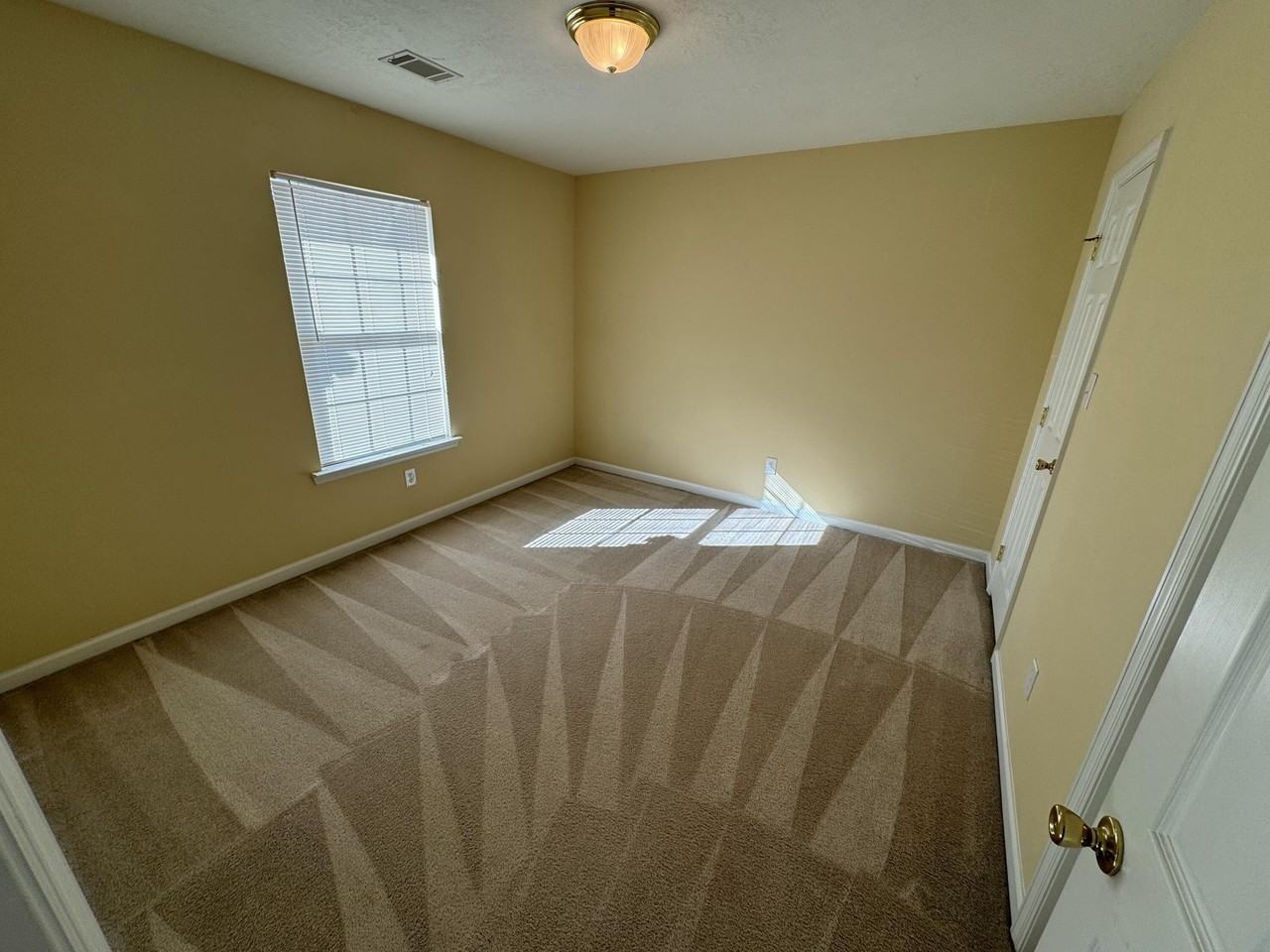 442 Flowing Creek Dr - Photo 6 of 12