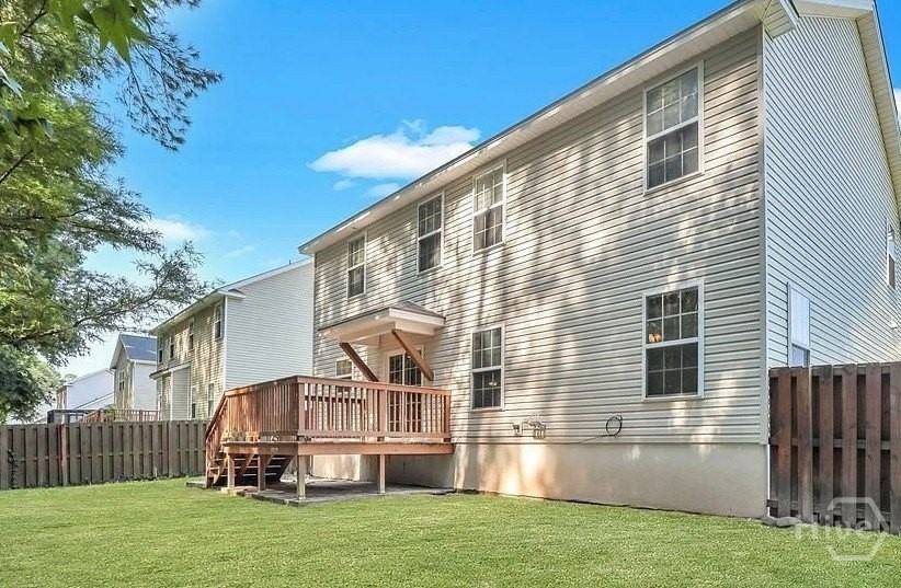 1548 Bradley Blvd - Photo 4 of 28