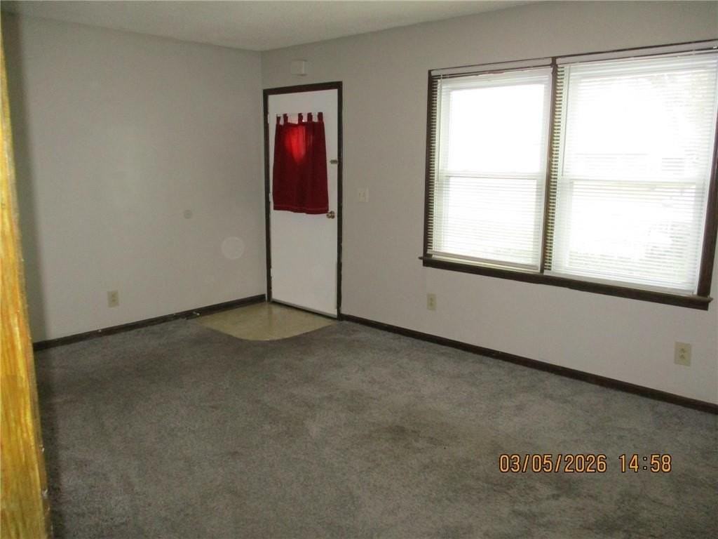 208 E Kay St Apt A - Photo 2 of 15